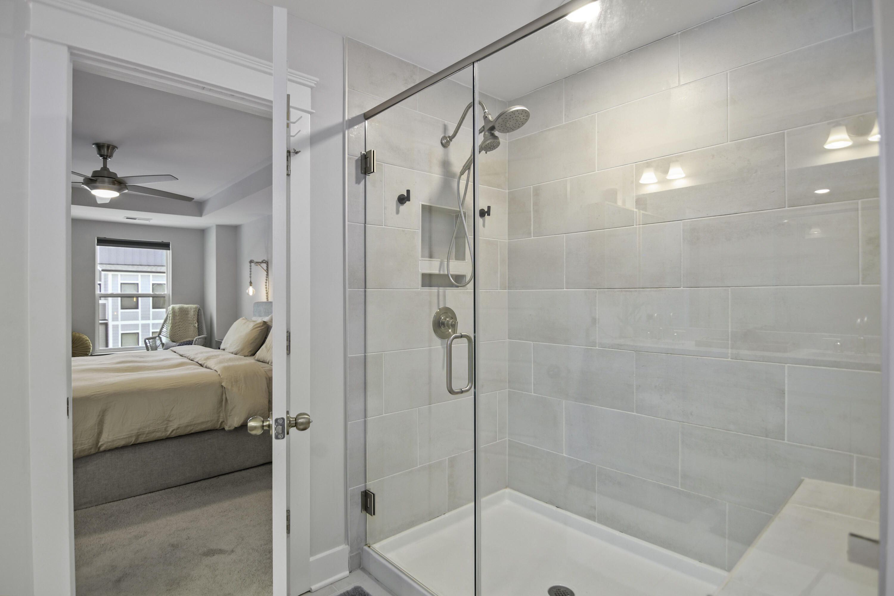 4585 Mixson Avenue North Charleston, SC 29405 - Photo 21 of 42 4585MixsonAve-CasaVerdeMedialLLC11