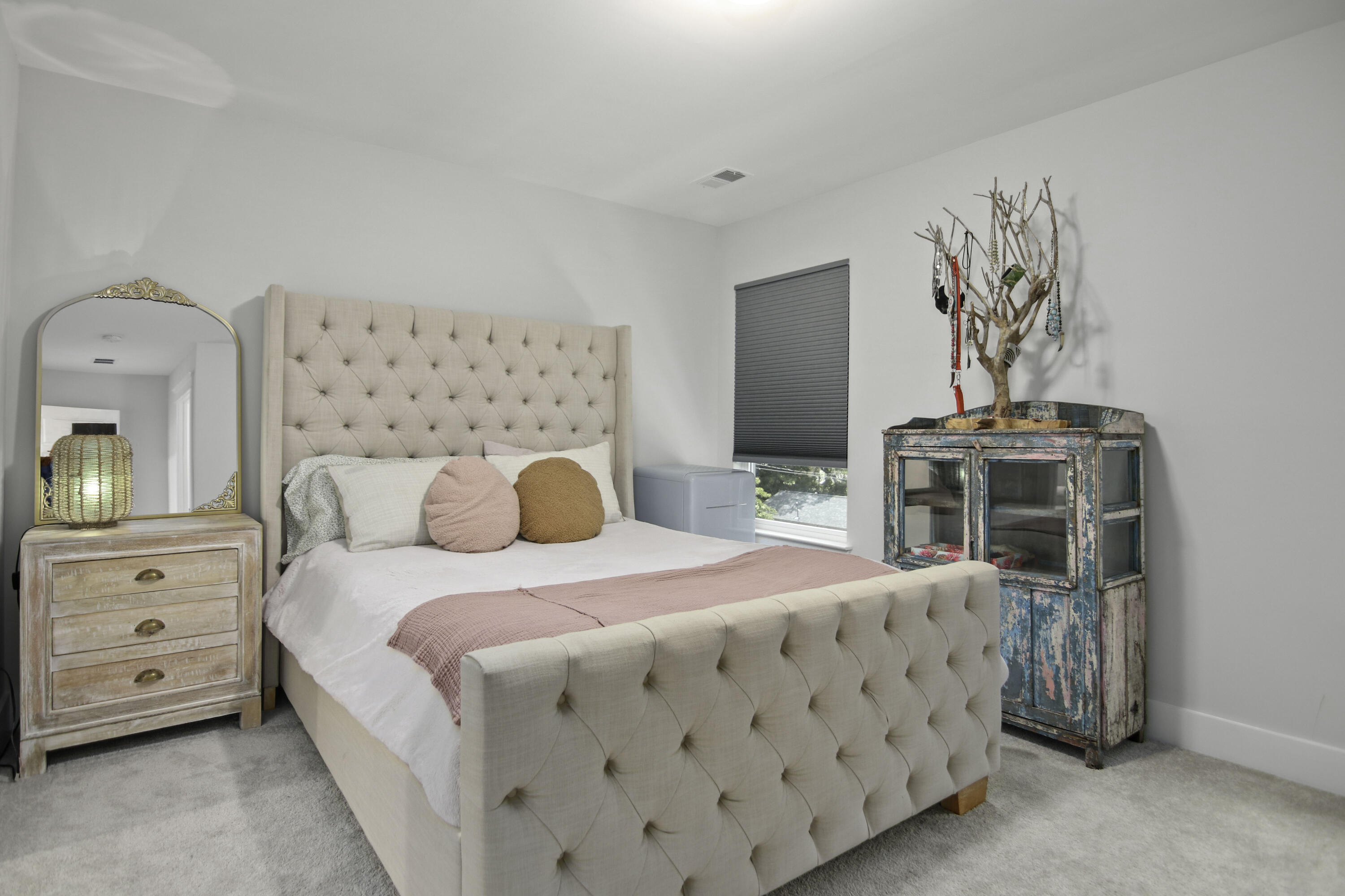 4585 Mixson Avenue North Charleston, SC 29405 - Photo 26 of 42 4585MixsonAve-CasaVerdeMedialLLC16