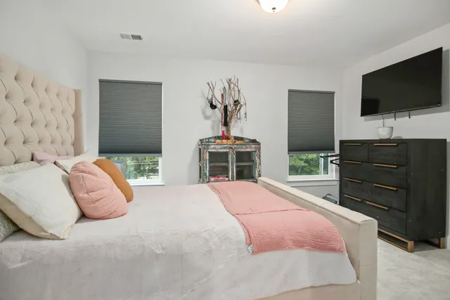 $3,675 | 4585 Mixson Avenue, North Charleston, SC 29405