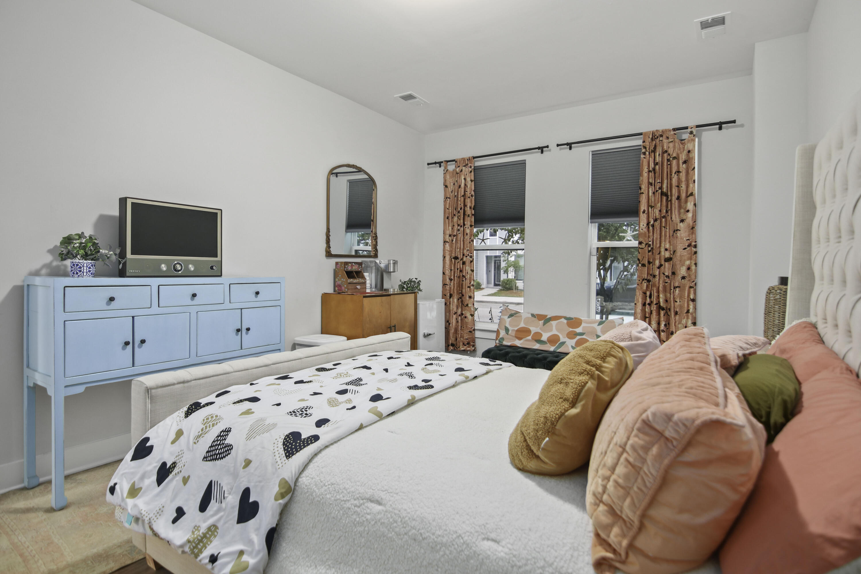 4585 Mixson Avenue North Charleston, SC 29405 - Photo 38 of 42 4585MixsonAve-CasaVerdeMedialLLC44