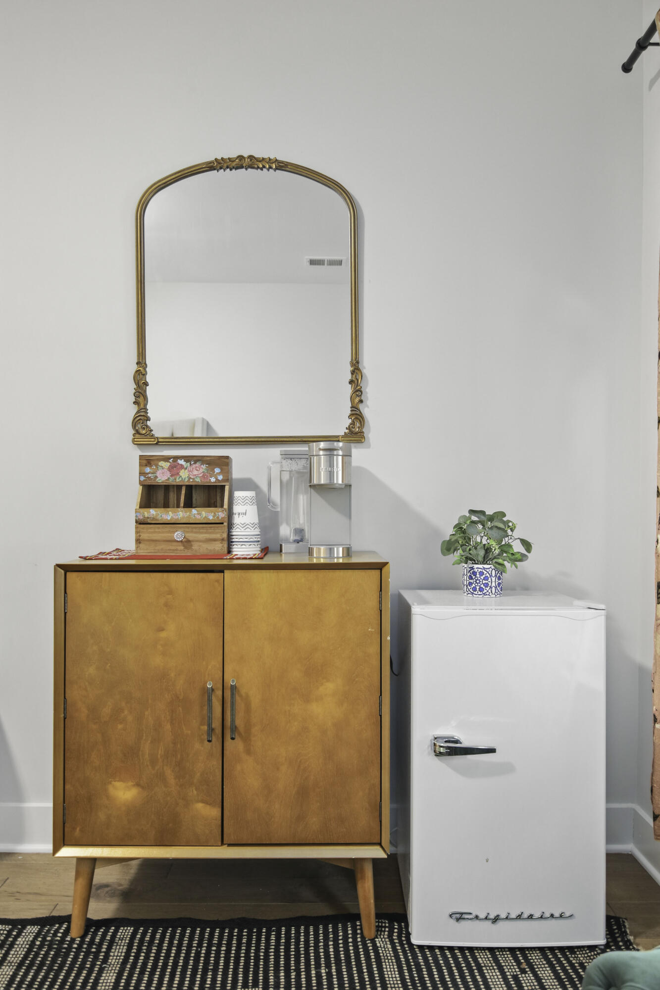 4585 Mixson Avenue North Charleston, SC 29405 - Photo 40 of 42 4585MixsonAve-CasaVerdeMedialLLC46