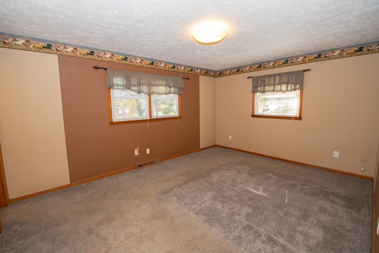 51127 Cherry Road Granger, IN 46530 - Photo 8 of 29