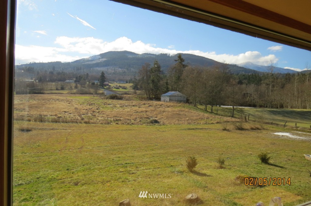 826 Draper Road Port Angeles, WA 98362 - Photo 3 of 15 Gallery Image 3