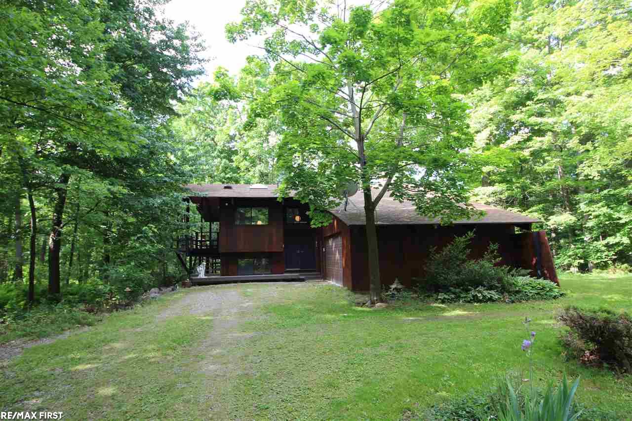 3175 Ray Road Oxford, MI 48370 - Photo 1 of 28