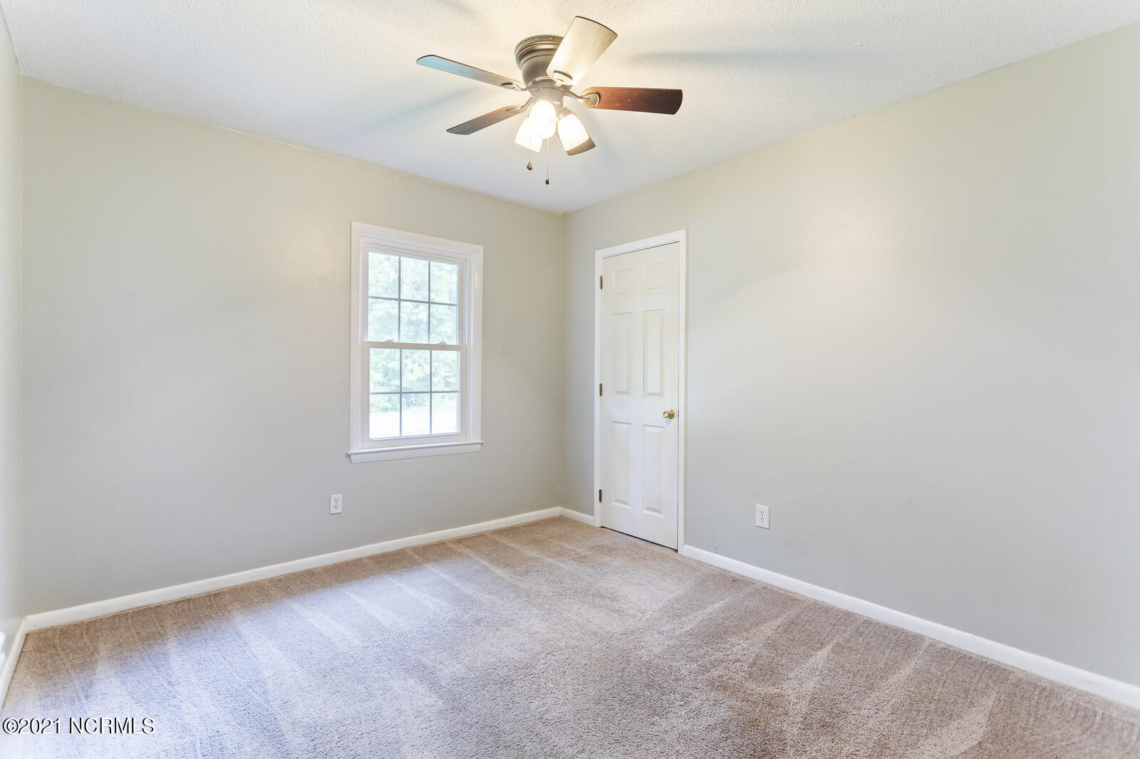 4565 Middlesex Road Wilmington, NC 28405 - Photo 26 of 36 26_IMG_4382_mls