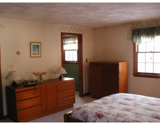 306 Trull Road Tewksbury, MA 01876 - Photo 14 of 17 Gallery Image 14