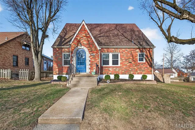 $439,900 | 1100 Tompkins Street, St. Charles, MO 63301