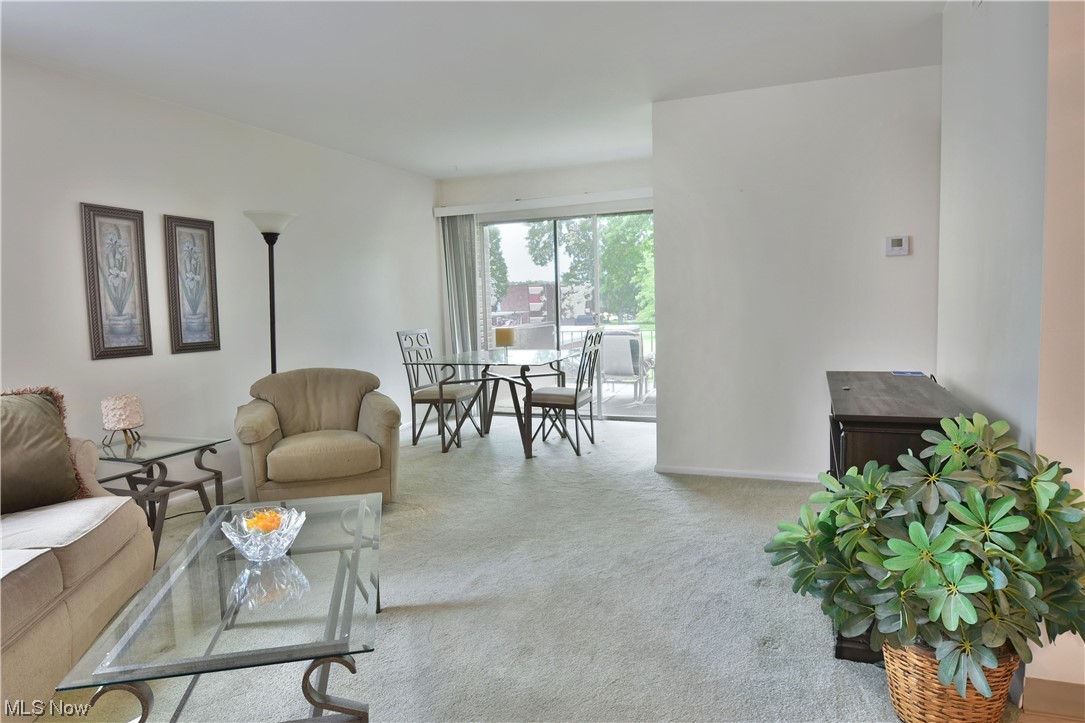 2520 North River Road Northeast, Unit B20 Warren, OH 44483 - Photo 14 of 32