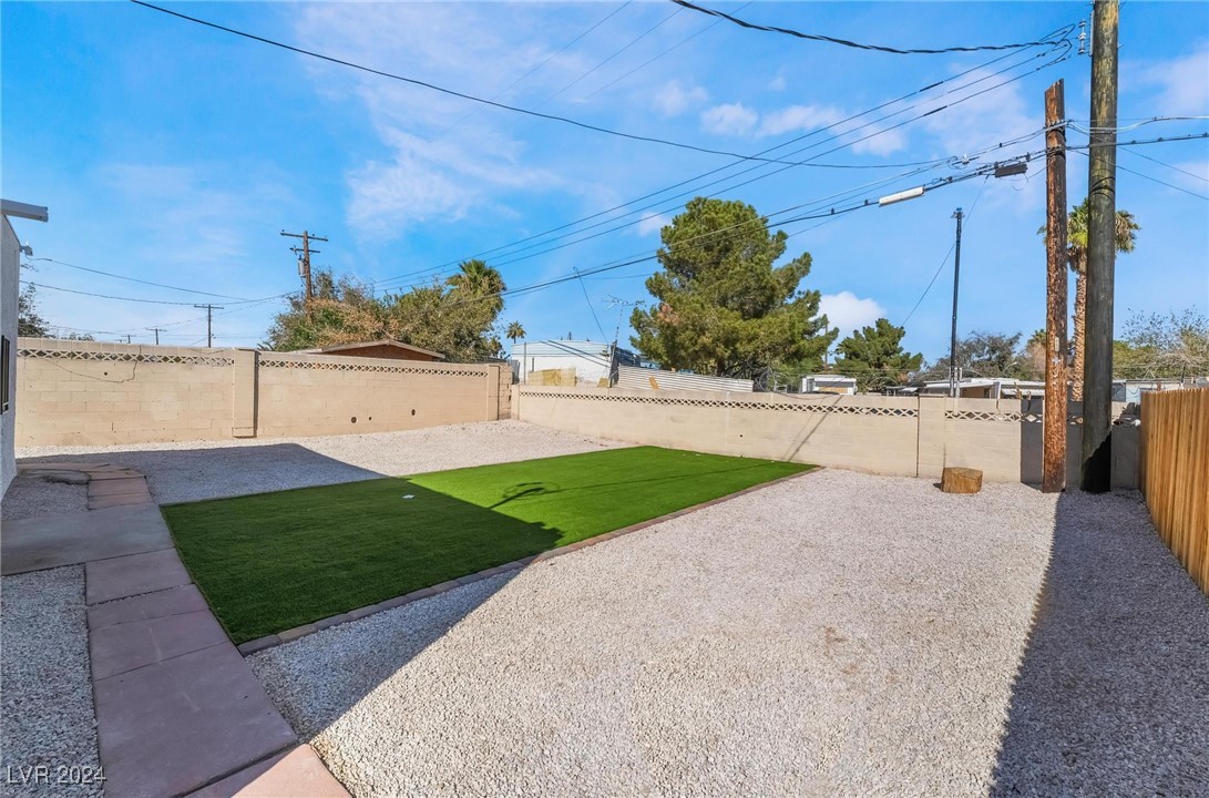 3045 Cedar Street Las Vegas, NV 89104 - Photo 46 of 79