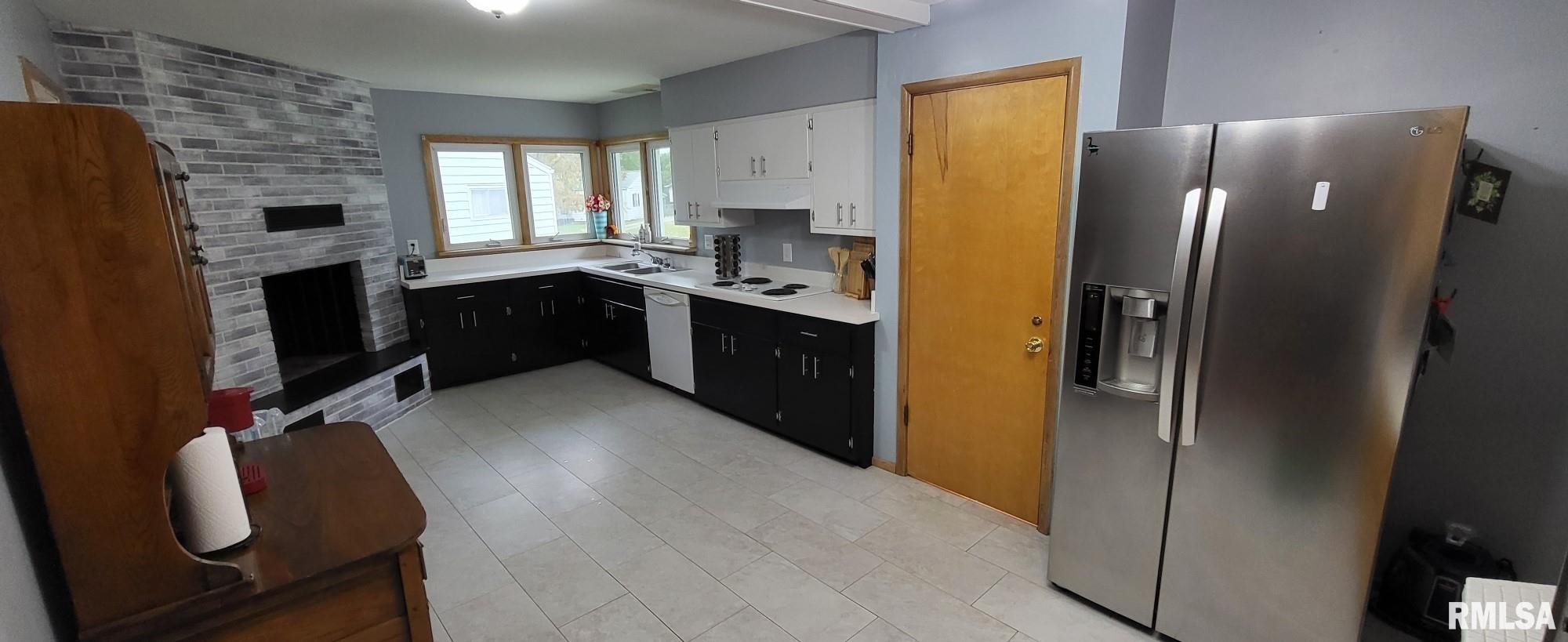 3 Bob-O-Link Drive Springfield, IL 62702 - Photo 3 of 8