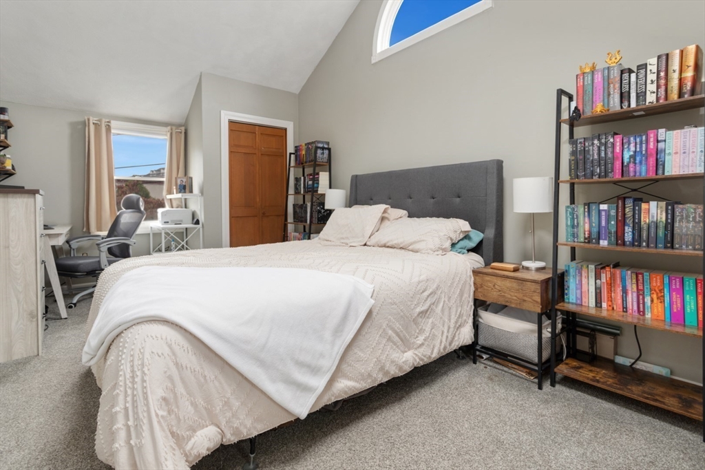 6 Bates Park Avenue Beverly, MA 01915 - Photo 17 of 31