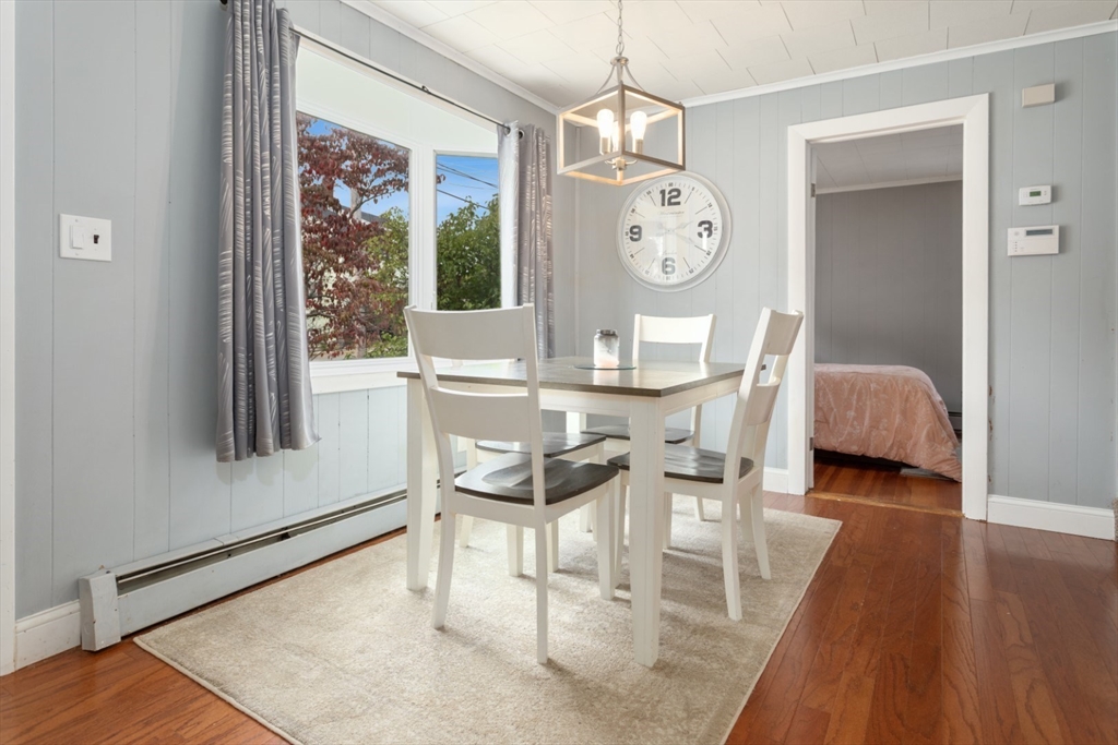 6 Bates Park Avenue Beverly, MA 01915 - Photo 9 of 31