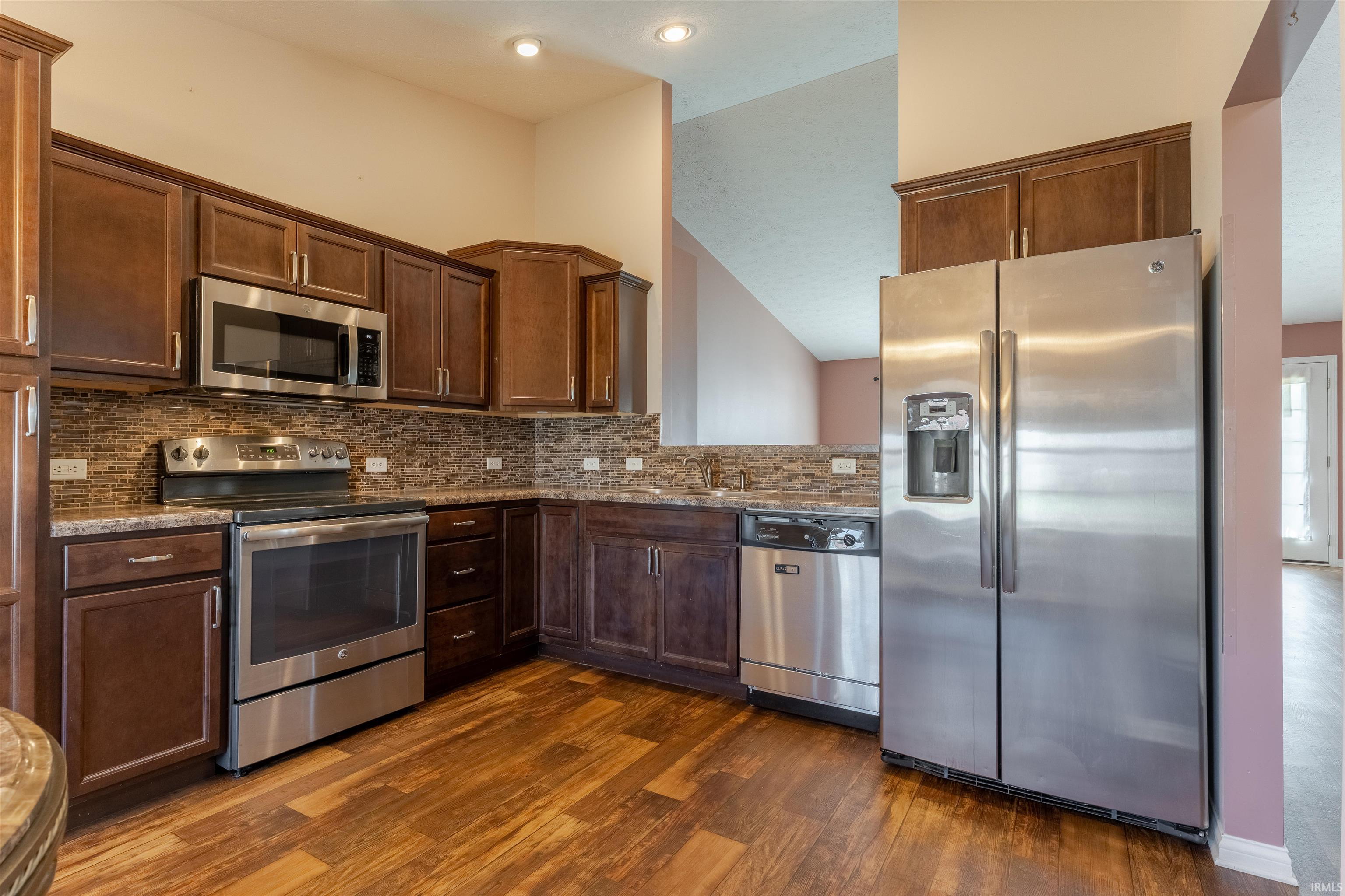 3055 Capstone Court Newburgh, IN 47630 - Photo 4 of 26