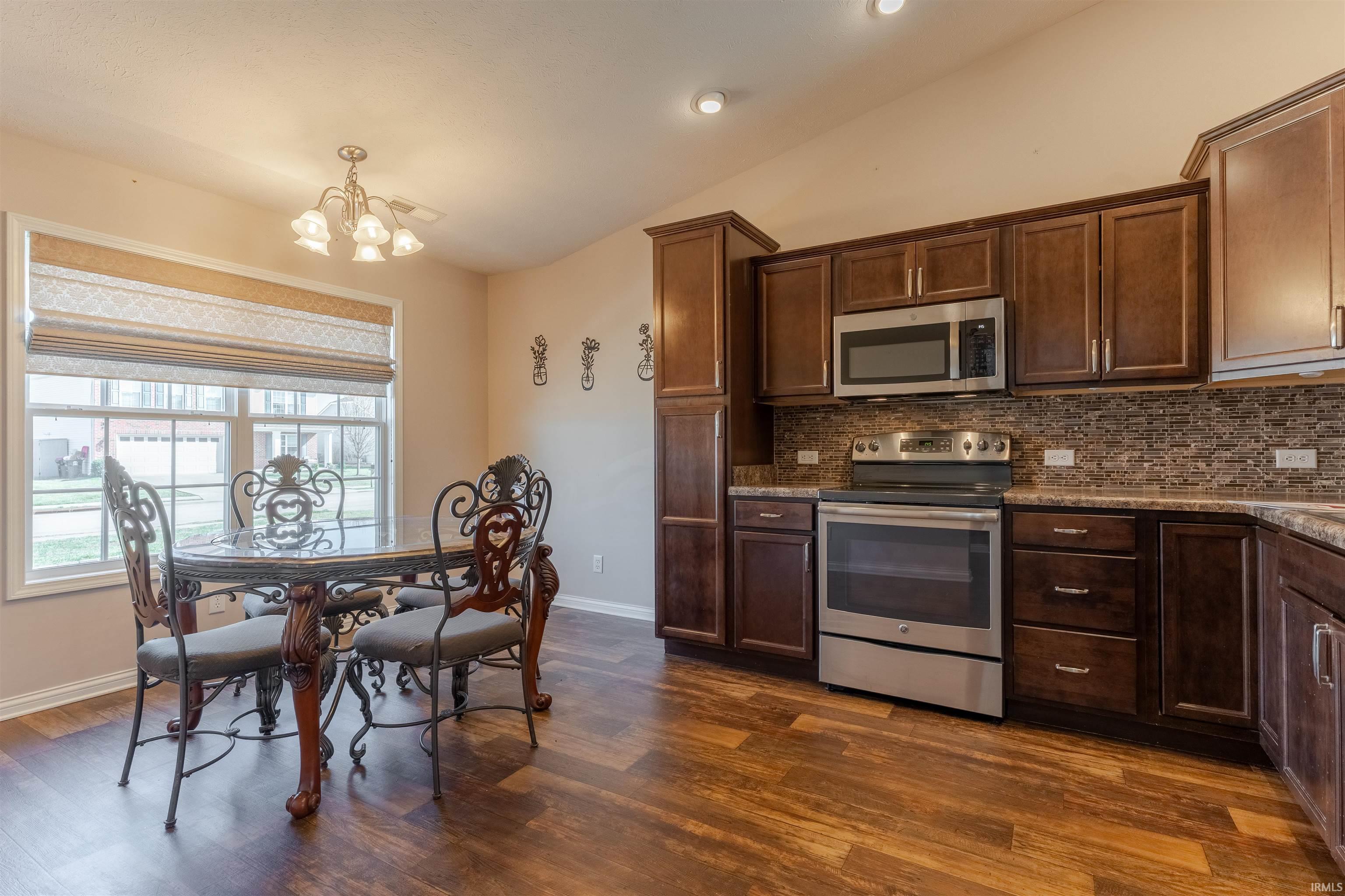 3055 Capstone Court Newburgh, IN 47630 - Photo 5 of 26