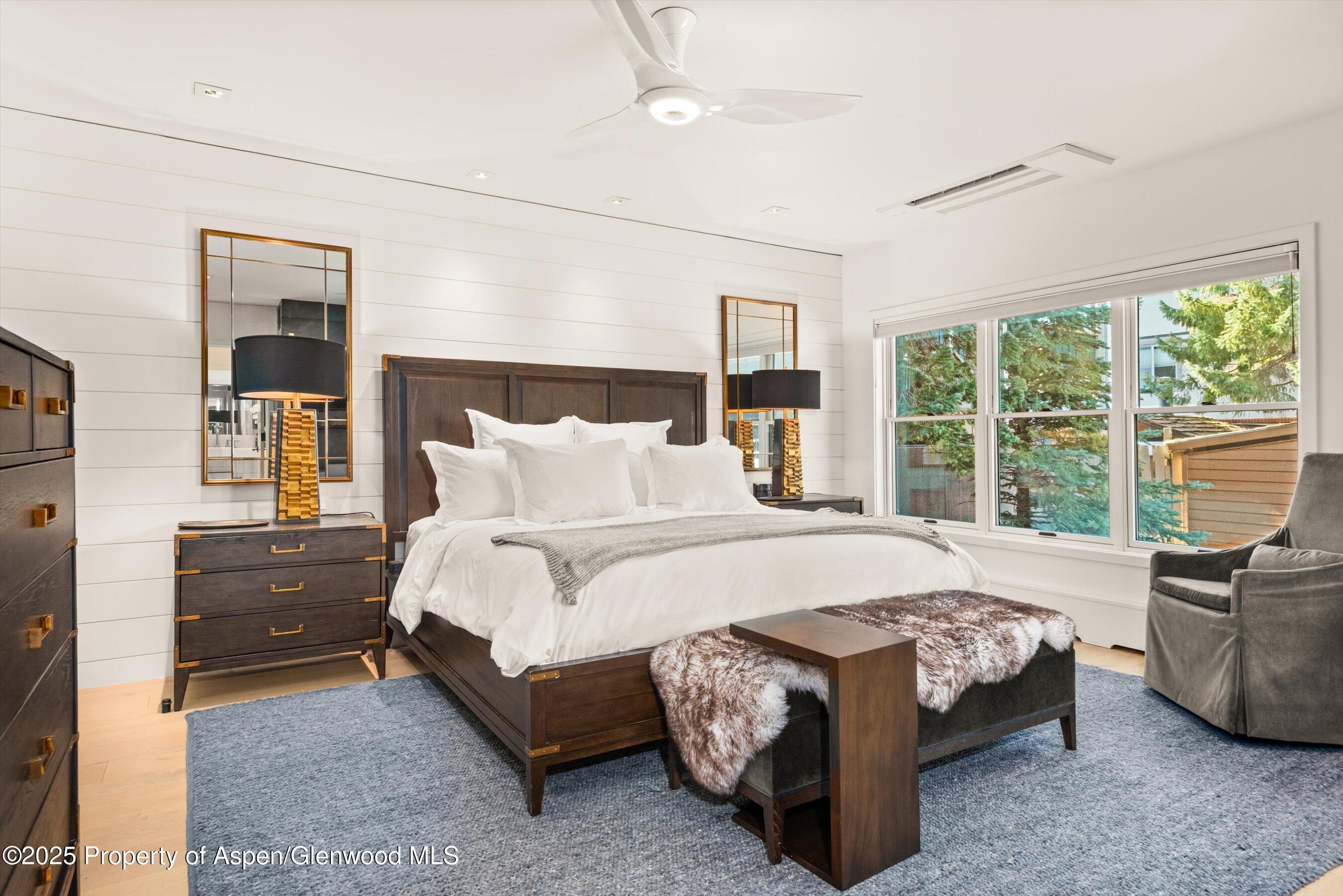 929 East Durant Avenue, Unit 4 Aspen, CO 81611 - Photo 25 of 43 63-929eDurant_2504090036