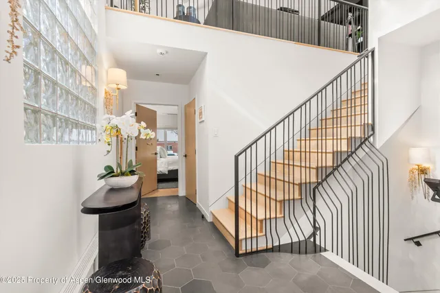 $90,000 | 929 East Durant Avenue, Unit 4, Aspen, CO 81611