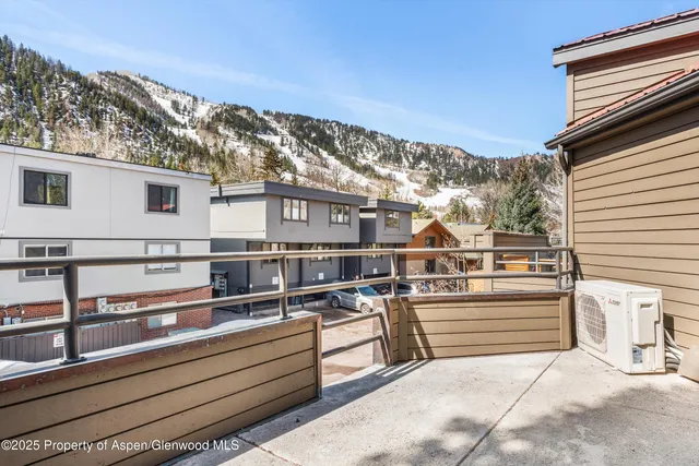 $90,000 | 929 East Durant Avenue, Unit 4, Aspen, CO 81611