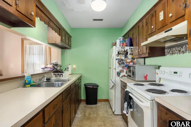 $369,000 | 802 West Kitty Hawk Road, Kitty Hawk, NC 27949