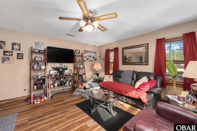 $369,000 | 802 West Kitty Hawk Road, Kitty Hawk, NC 27949