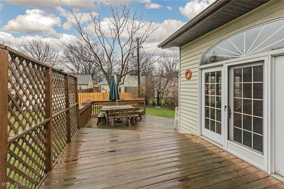 1401 Sunview Road Lyndhurst, OH 44124 - Photo 31 of 34