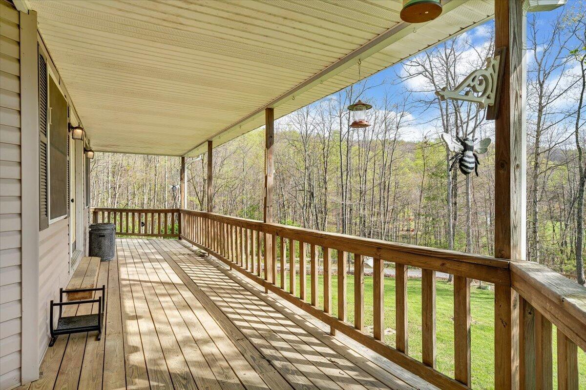 3655 Knobs Road Union, WV 24983 - Photo 13 of 101 3655 Knobs Rd Tour