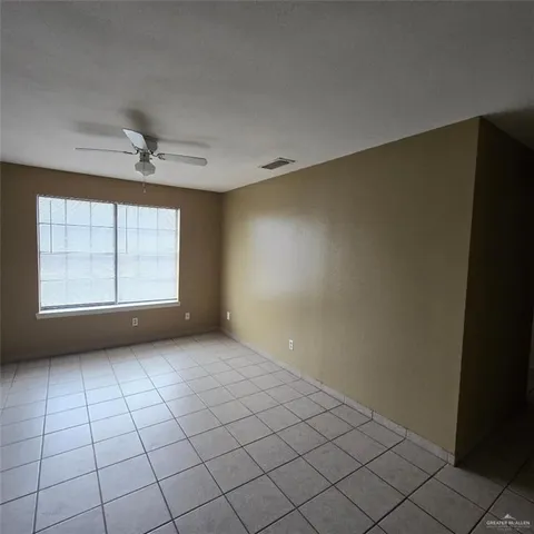 $750 | 106 South Bryan Road, Mission, TX 78572