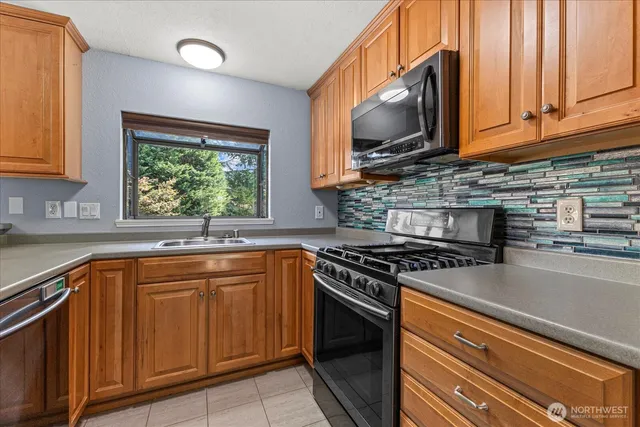 $850,000 | 18411 22nd Drive Southeast, Bothell, WA 98012