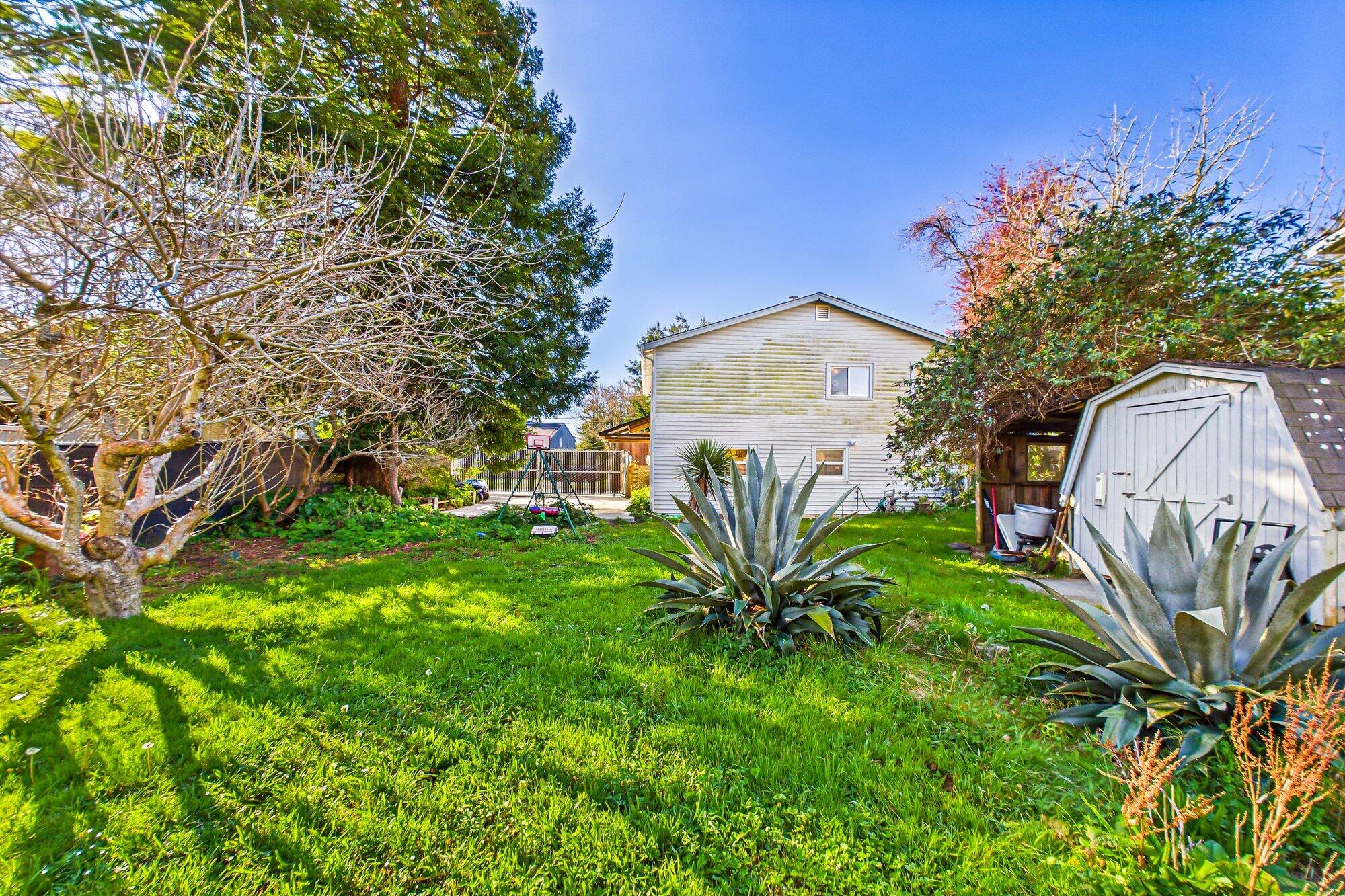 1185 Ridgewood Drive Eureka, CA 95503 - Photo 38 of 41
