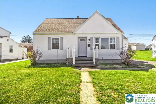 $360,000 | 326 Henry Street, Hellertown, PA 18055