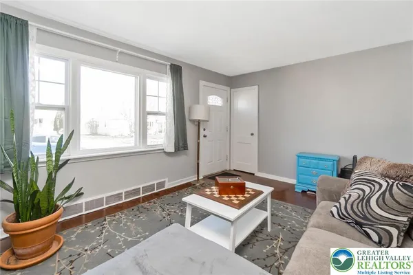 $360,000 | 326 Henry Street, Hellertown, PA 18055