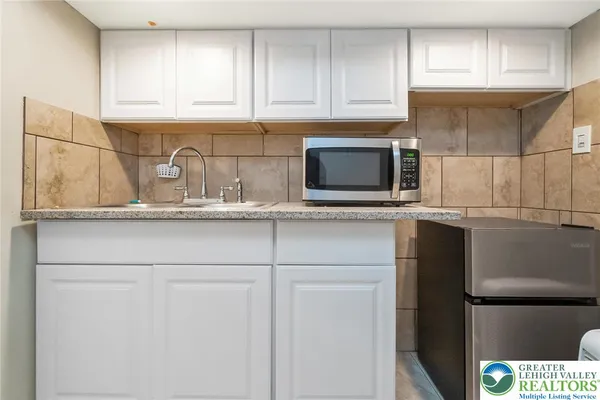 $360,000 | 326 Henry Street, Hellertown, PA 18055