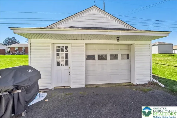 $360,000 | 326 Henry Street, Hellertown, PA 18055