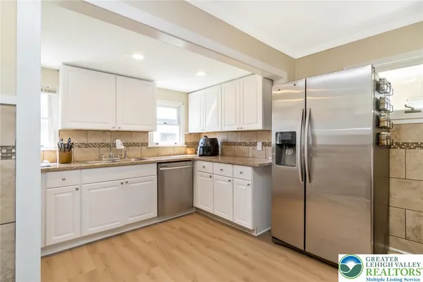 $360,000 | 326 Henry Street, Hellertown, PA 18055