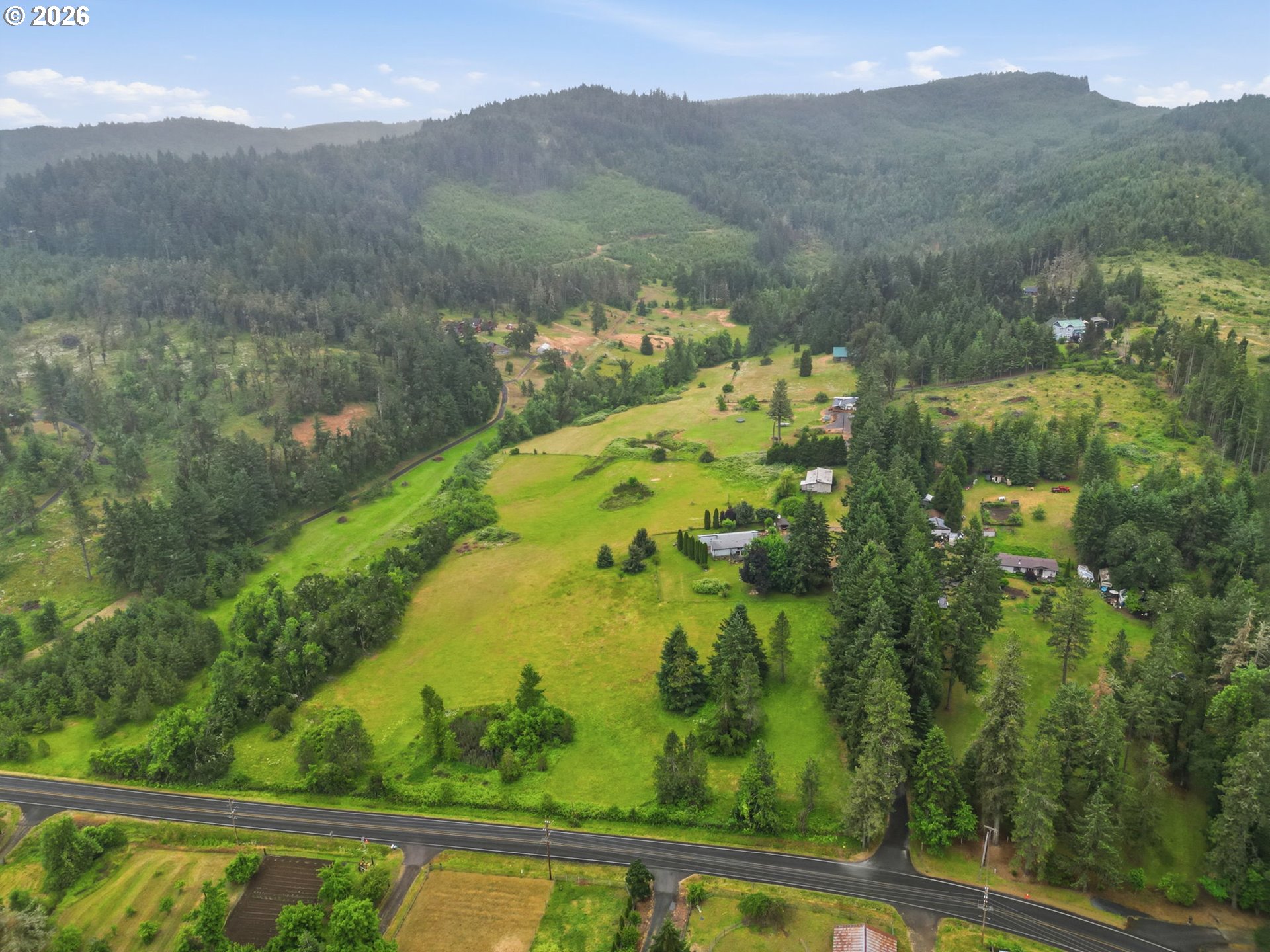 31332 Camas Swale Road Creswell, OR 97426 - Photo 40 of 45