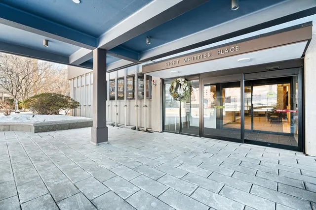 $575,000 | 8 Whittier Place, Unit 18A, Boston, MA 02114