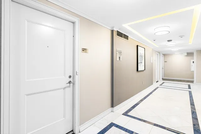 $575,000 | 8 Whittier Place, Unit 18A, Boston, MA 02114