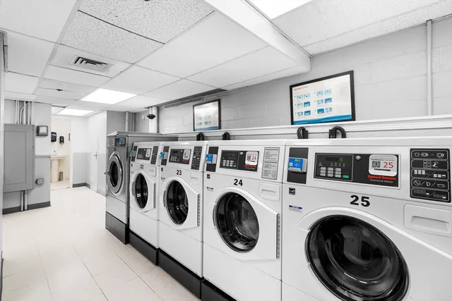 $575,000 | 8 Whittier Place, Unit 18A, Boston, MA 02114