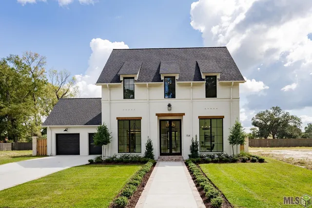 $1,264,900 | 154 Magnolia Wood Avenue, Baton Rouge, LA 70808