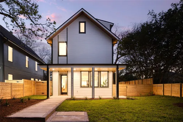 $7,950 | 2401 Willow Street, Austin, TX 78702