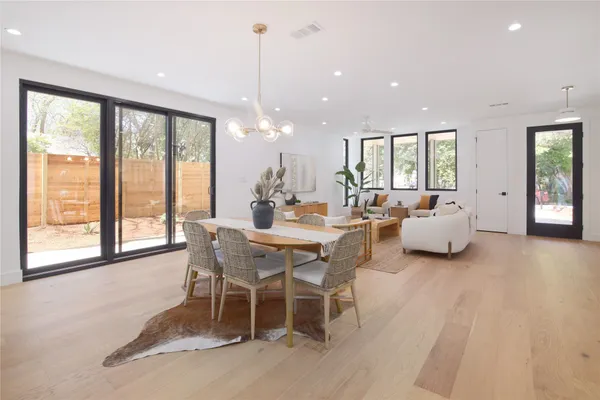 $7,950 | 2401 Willow Street, Austin, TX 78702