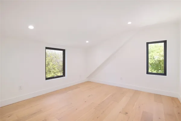 $7,950 | 2401 Willow Street, Austin, TX 78702