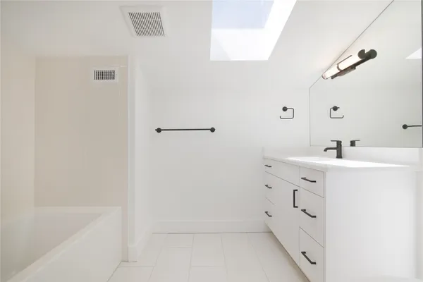 $7,950 | 2401 Willow Street, Austin, TX 78702