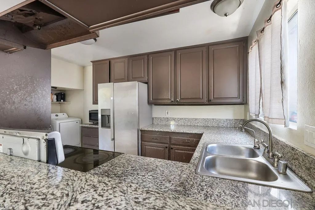 8166 Paradise Valley Court Spring Valley, CA 91977 - Photo 37 of 64