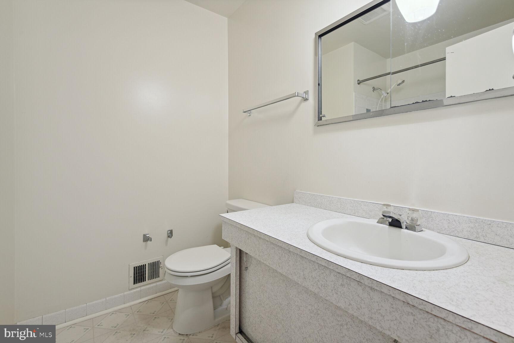 9509 Vance Place Silver Spring, MD 20901 - Photo 19 of 33