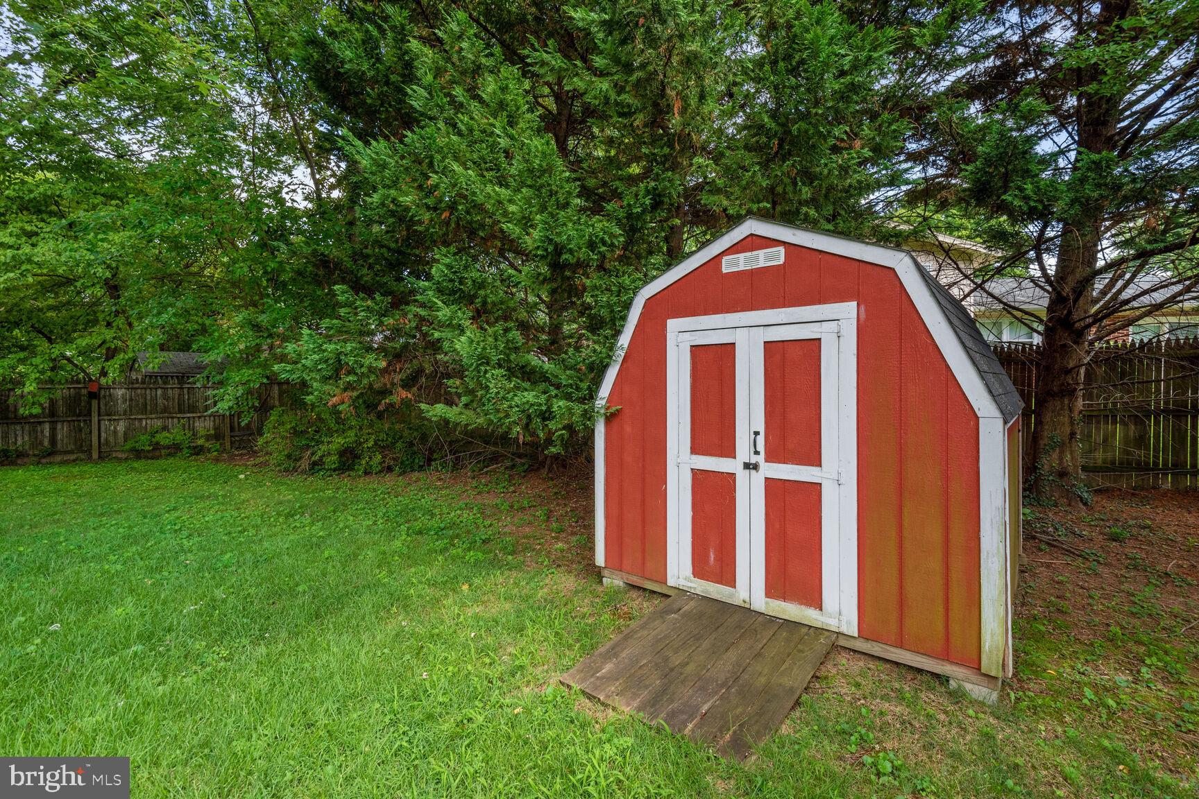 9509 Vance Place Silver Spring, MD 20901 - Photo 28 of 33