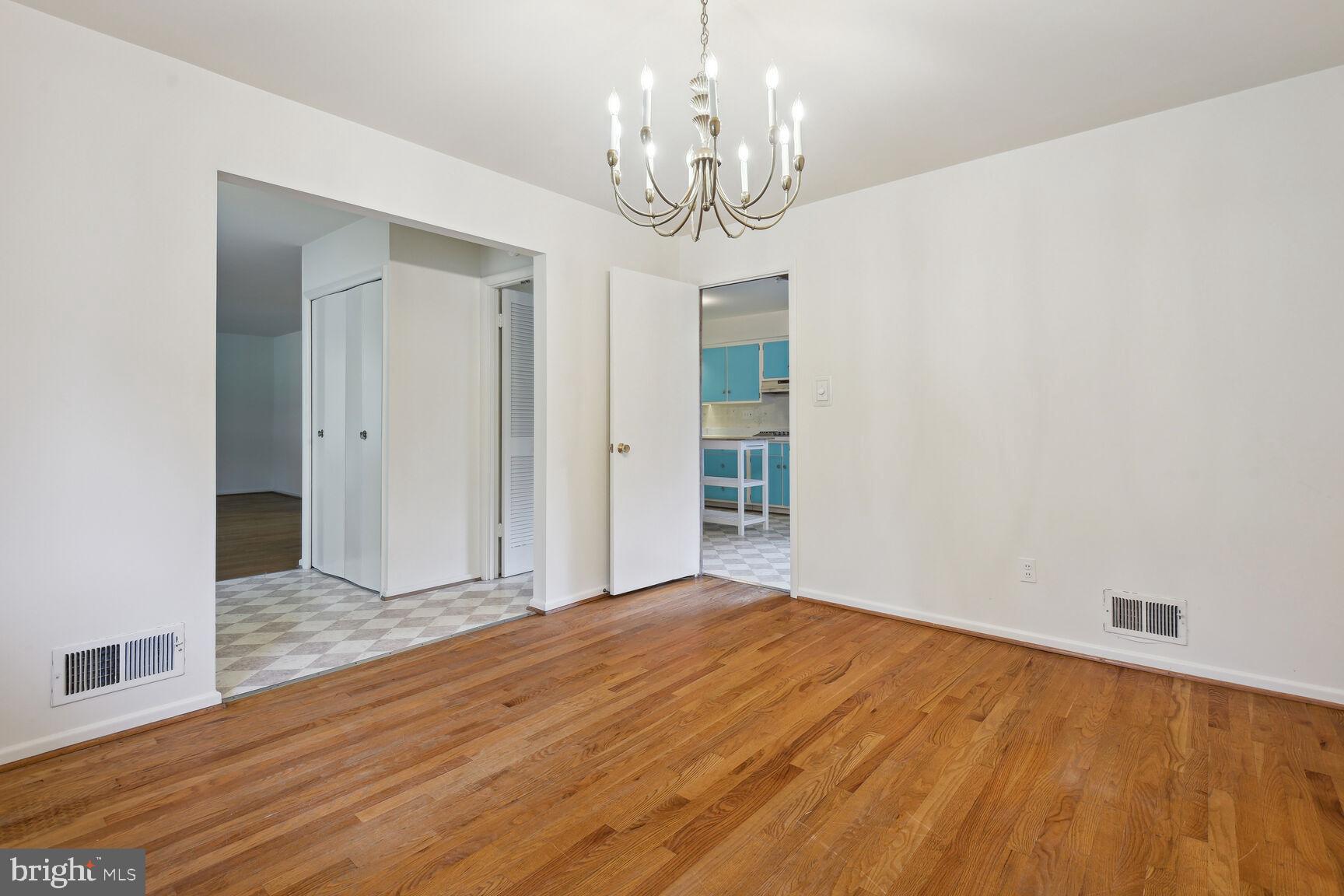 9509 Vance Place Silver Spring, MD 20901 - Photo 4 of 33