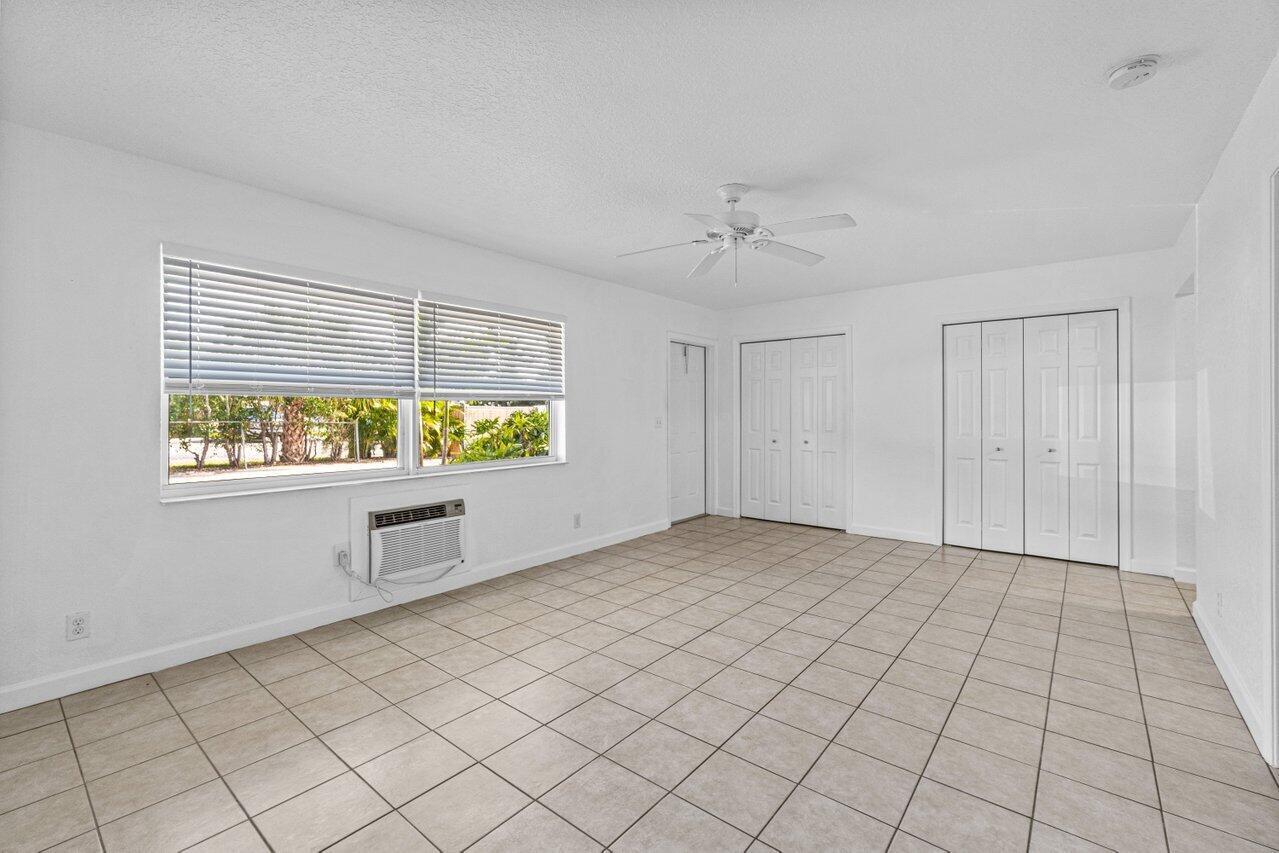 751 Hummingbird Way, Unit 1 North Palm Beach, FL 33408 - Photo 8 of 22 014-751HummingbirdWay-Unit1-NorthPalmBea