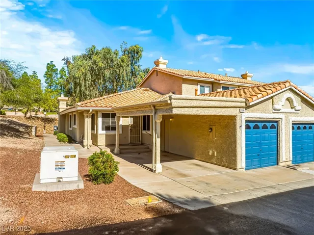 $229,900 | 2260 Rugged Mesa Drive, Laughlin, NV 89029