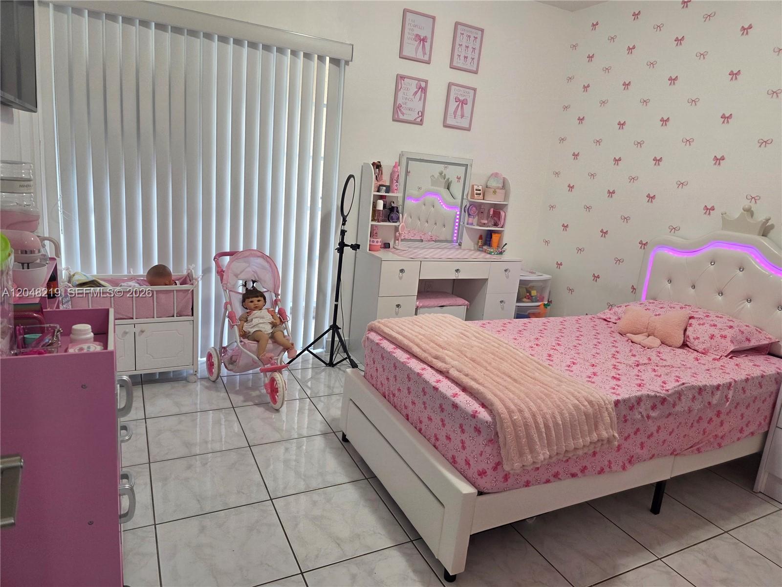 523 West 68th Street, Unit 5 Hialeah, FL 33014 - Photo 24 of 36