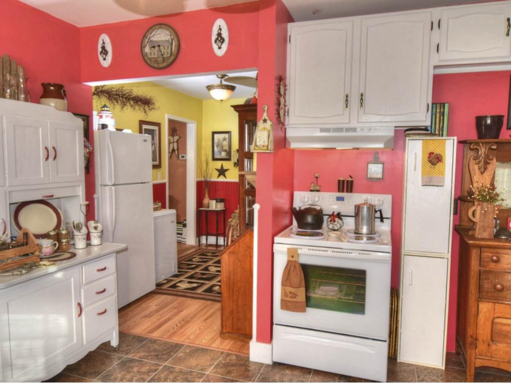 1043 Gravely Road Kingsport, TN 37660 - Photo 11 of 30 Photo 11